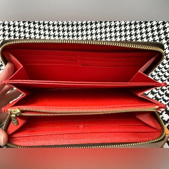 Louis Vuitton Zippy Wallet Monogram Long Canvas M41896 - Picture 7 of 12